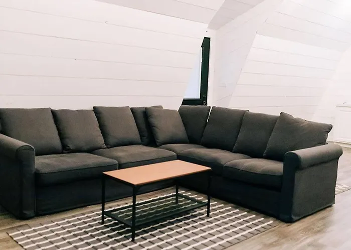 The Barn At Sharp Run-Modern Barn In The Heart Of Amish Country