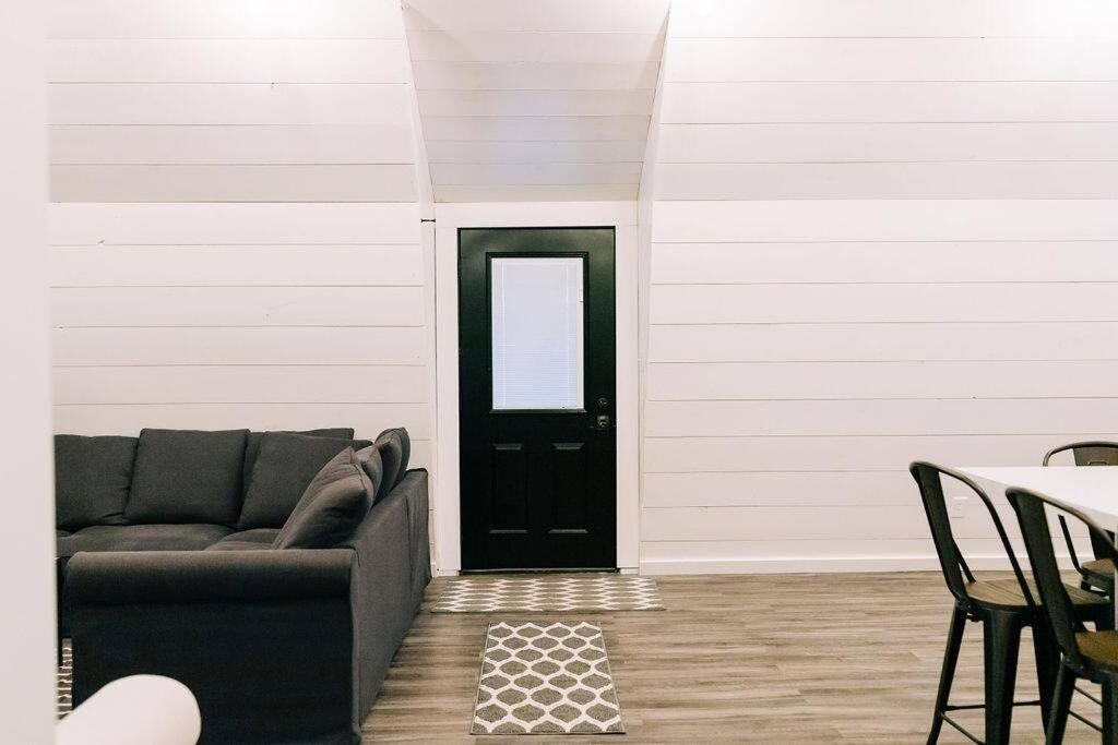 The Barn At Sharp Run-modern Barn In The Heart Of Amish Country