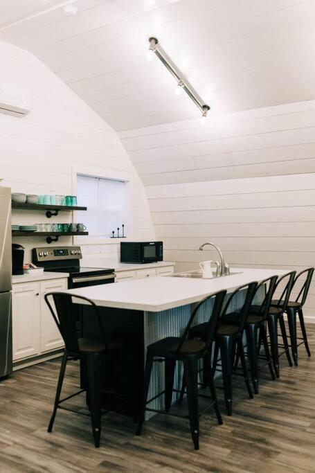 The Barn At Sharp Run-modern Barn In The Heart Of Amish Country